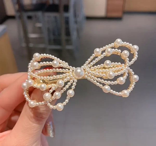 Pearl Bow                                              (A-H 1033)