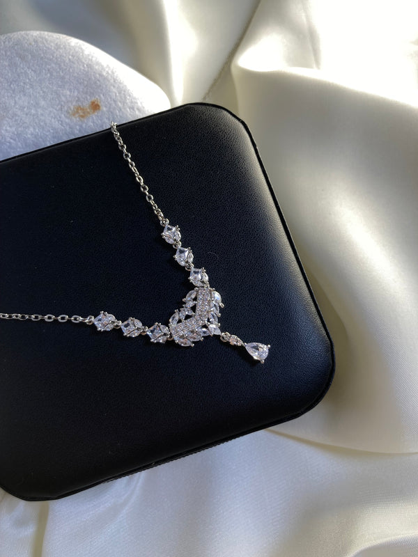 Precious Glow Necklace